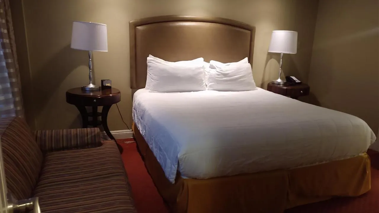 Suites At Jockey Club Aparthotel