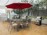 Aparthotel Suites At Jockey Club